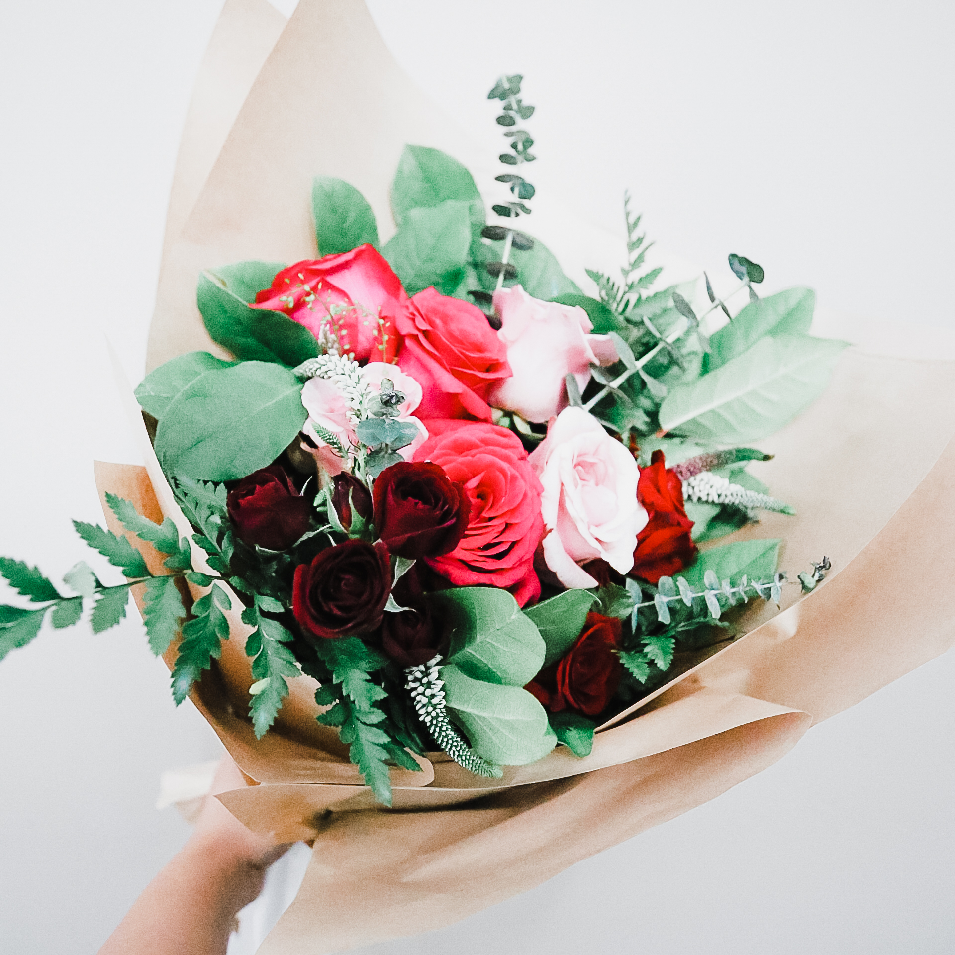 Fresh Red Flower Bouquet Delivery King City