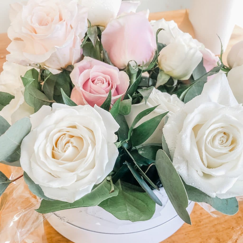 Chic Roses Flower Box